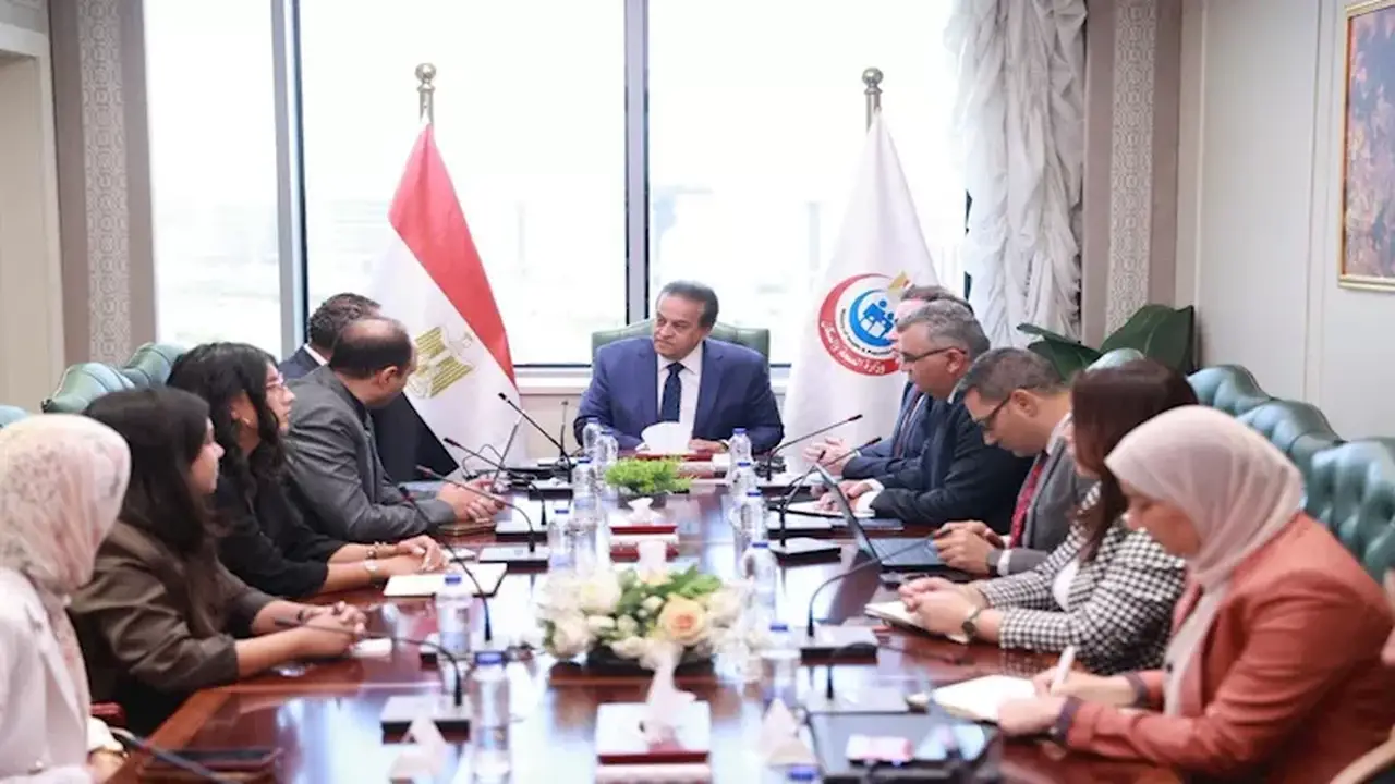 وزير الصحة يناقش آفاق التعاون مع شركة “راي” في مجال المستشفيات الذكية