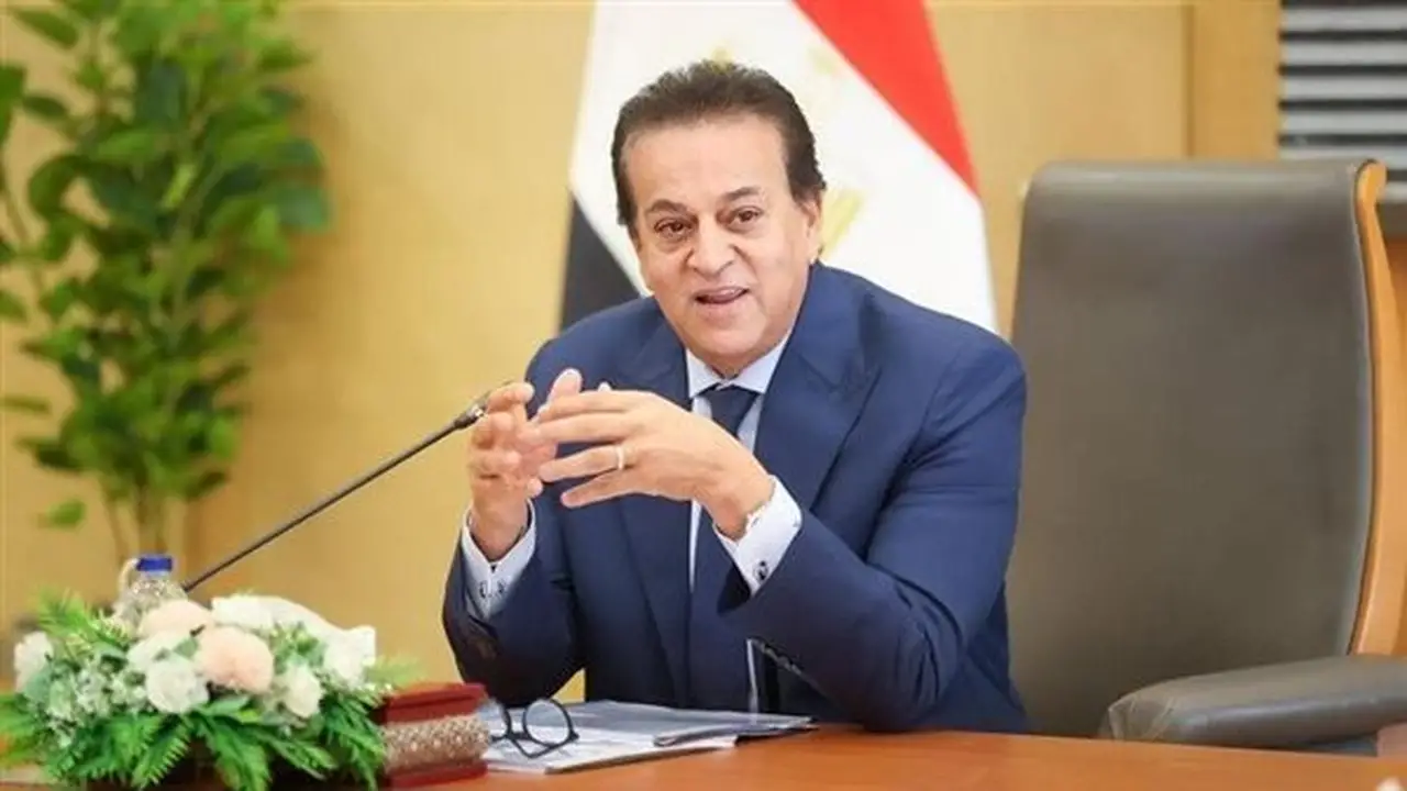 وزير الصحة يعتذر للمواطن المصري ويشيد بدور الطبيب في المنظومة الصحية
