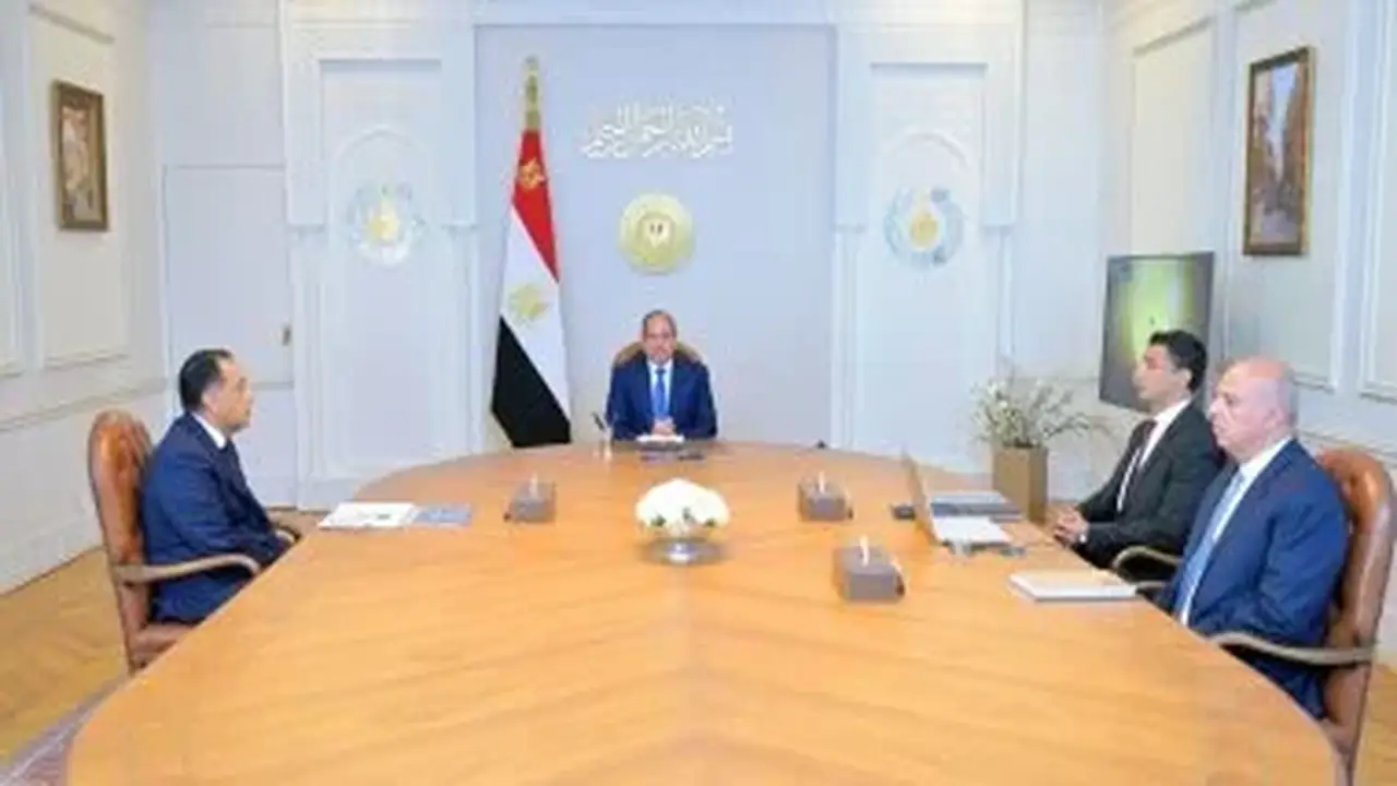وزير الصناعة: تنفيذ سياسات لتحويل مصر إلى مركز إقليمي لصناعة السيارات