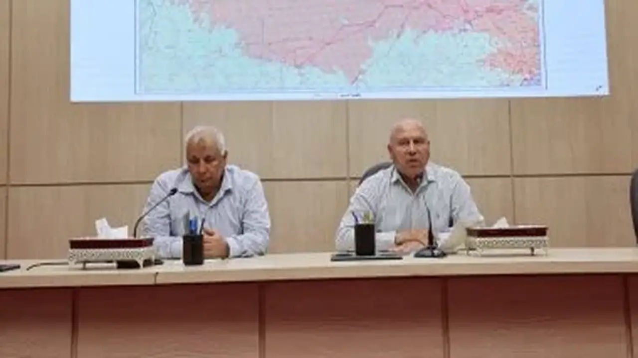 وزير النقل ومحافظ مطروح يجتمعان بمشايخ القبائل لبحث تطوير خط سكة حديد