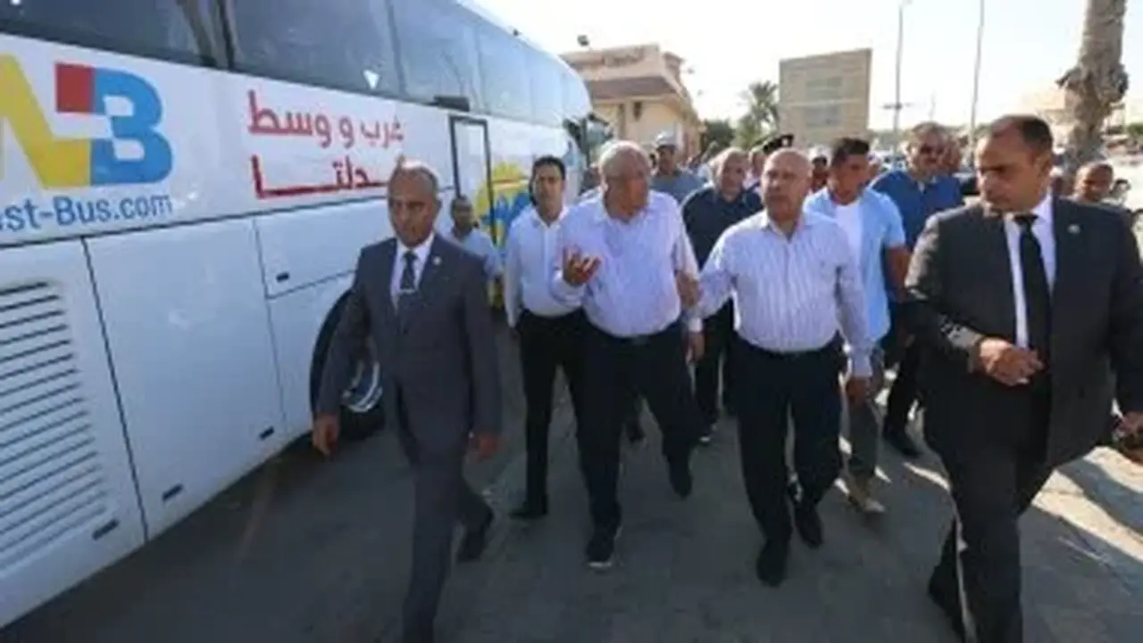 وزير النقل يتفقد محطتي السكة الحديد وأتوبيسات غرب ووسط الدلتا في مطروح