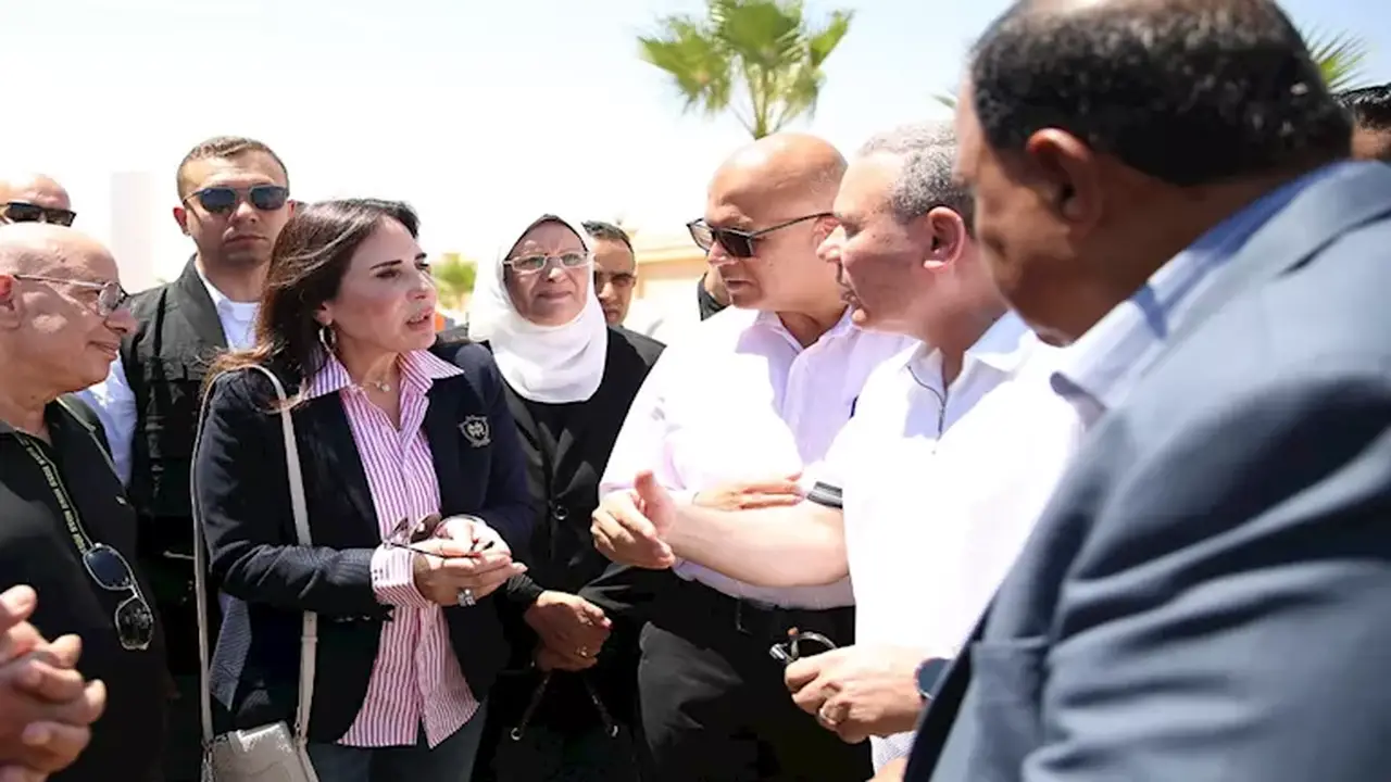 تفقد وزيرة الإسكان ومحافظ مطروح لمشروعات مياه الشرب ومحطات التحلية