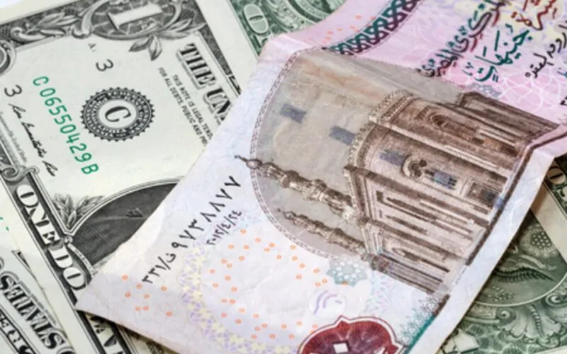“الدولار وصل كام”.. سعر الدولار مقابل الجنيه المصري اليوم 8/8/2025 وفقا للاخر تحديثات بالبنوك